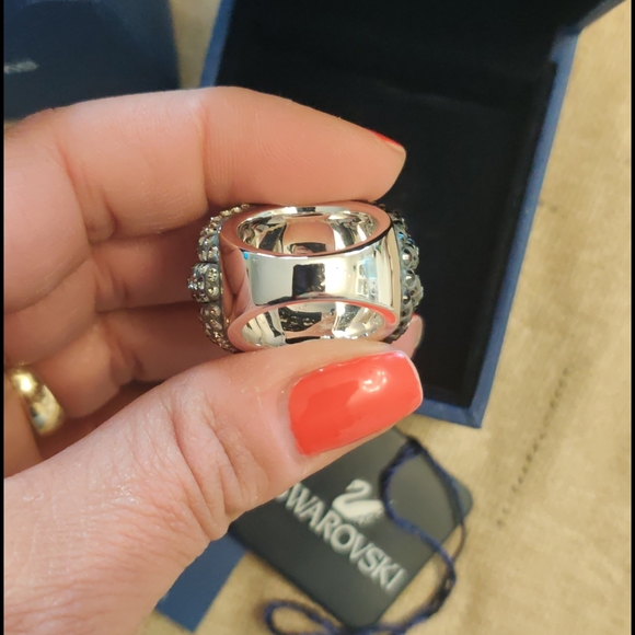 SWAROVSKI APPOLON RING - Picture 9 of 16